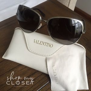 Valentino Rockstud Metallic Oversized Navigators